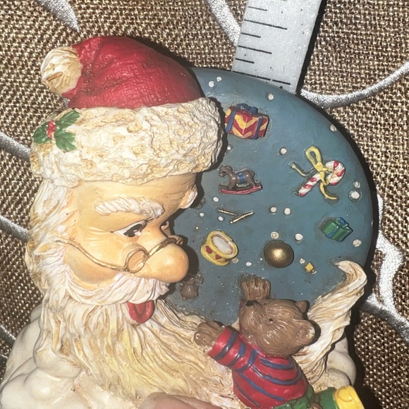 Christmas decor Santa man in the moon figurine - Picture 11 of 11